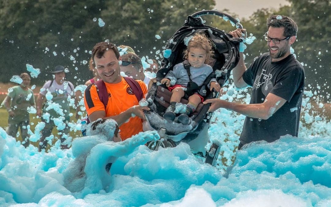 bubble rush family going through blue bubbles_1500x900